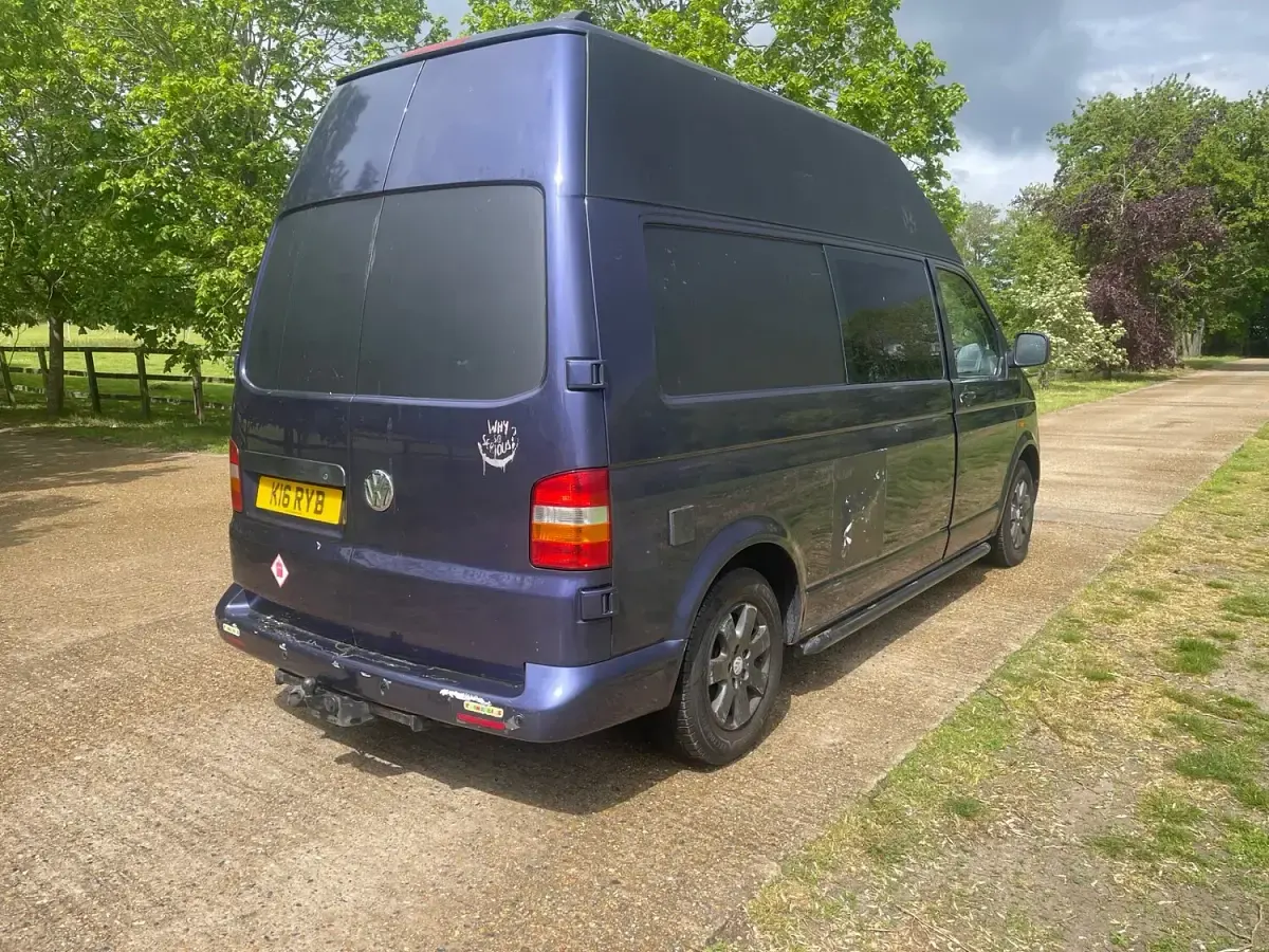Used VW T5 130 HP (95 kW) 2005 Blue Van