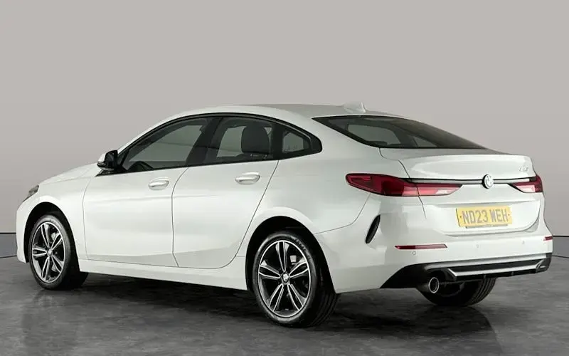 Used BMW 218 Sport Line 136 HP (100 kW) 2023 White Coupe
