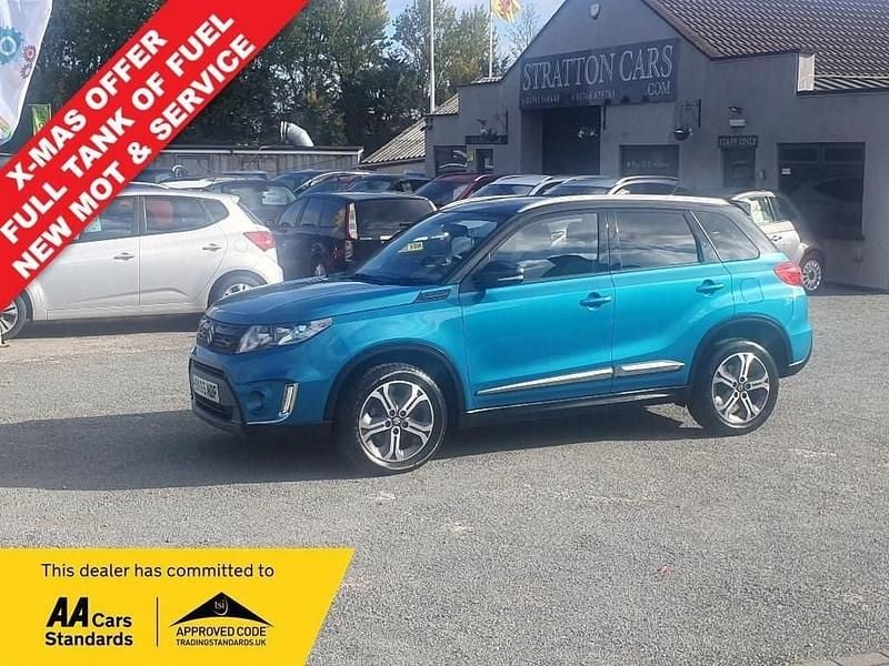 Turquoise/black Used 2015 Suzuki Vitara SZ5 SUV | £10,995 (Fair price) - Image 1/3