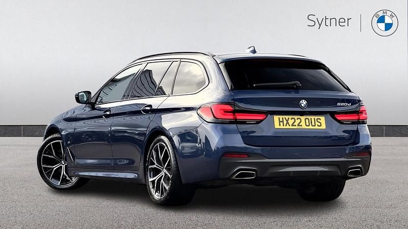 Used BMW 520 M Sport 187 HP (137 kW) 2022 Blue Estate