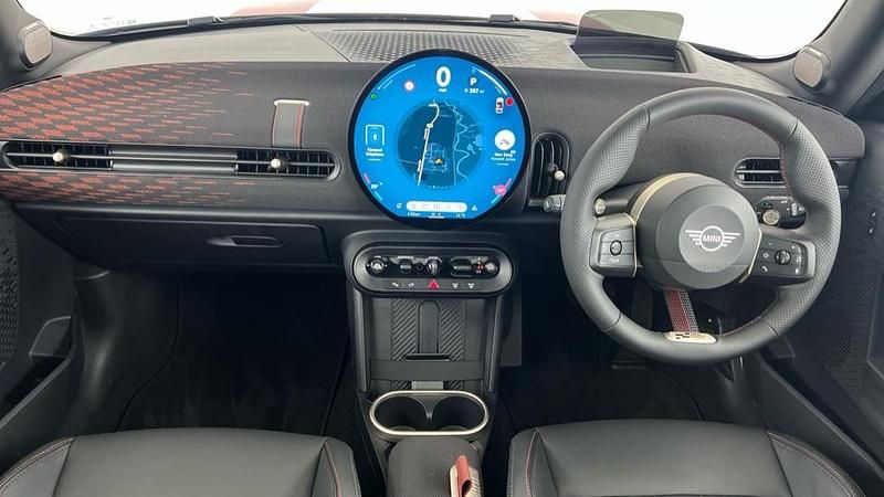 Used Mini Cooper S Hatch 201 HP (147 kW) 2024 White Hatchback