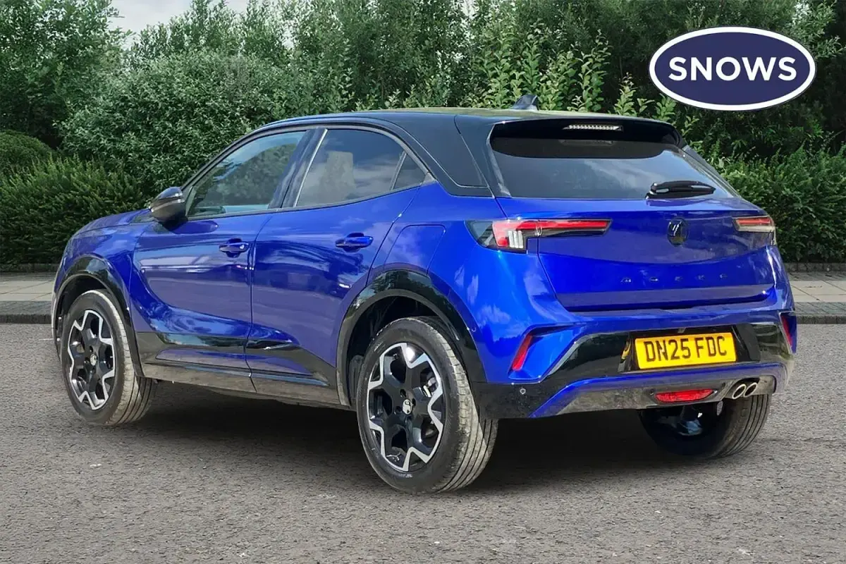 Used Vauxhall Mokka Ultimate 130 HP (95 kW) 2025 Colibri blue SUV