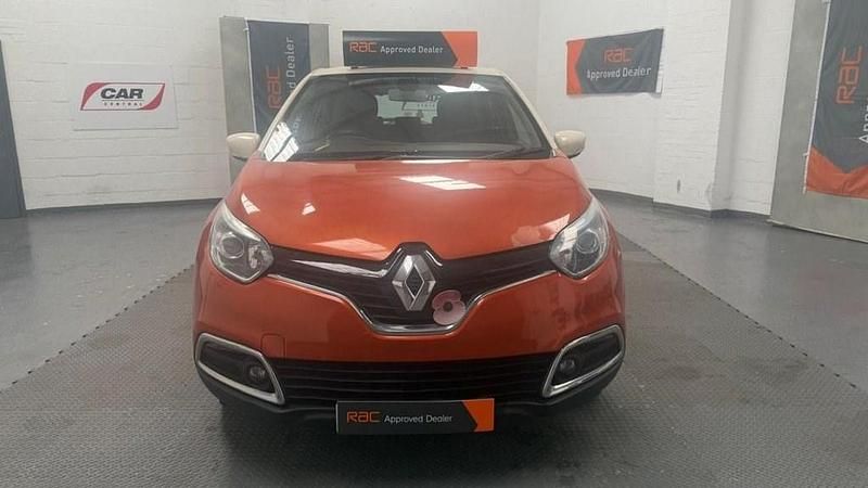 Usado Renault Captur Dynamique 90 HP (66 kW) 2015 Laranja SUV