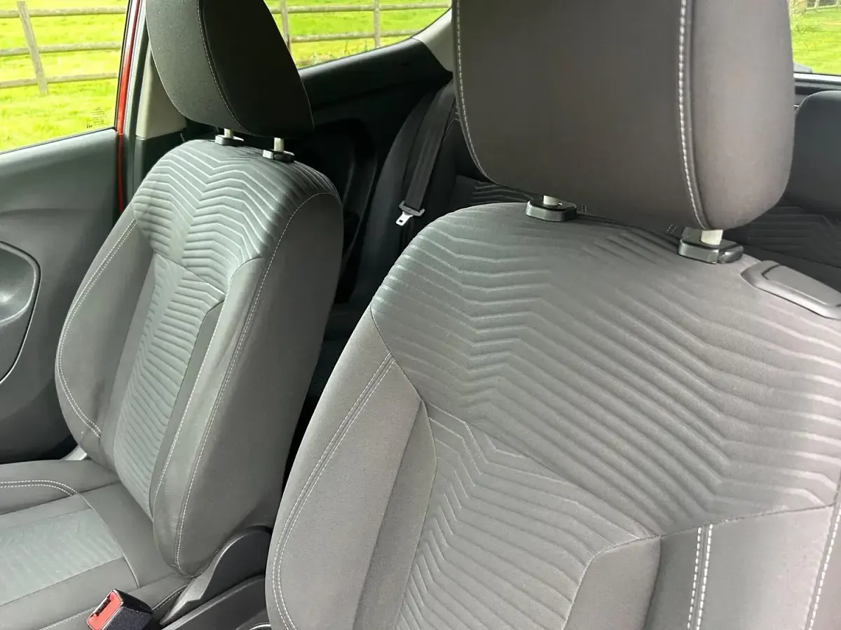 Used Ford Fiesta Zetec 2013 Red Hatchback