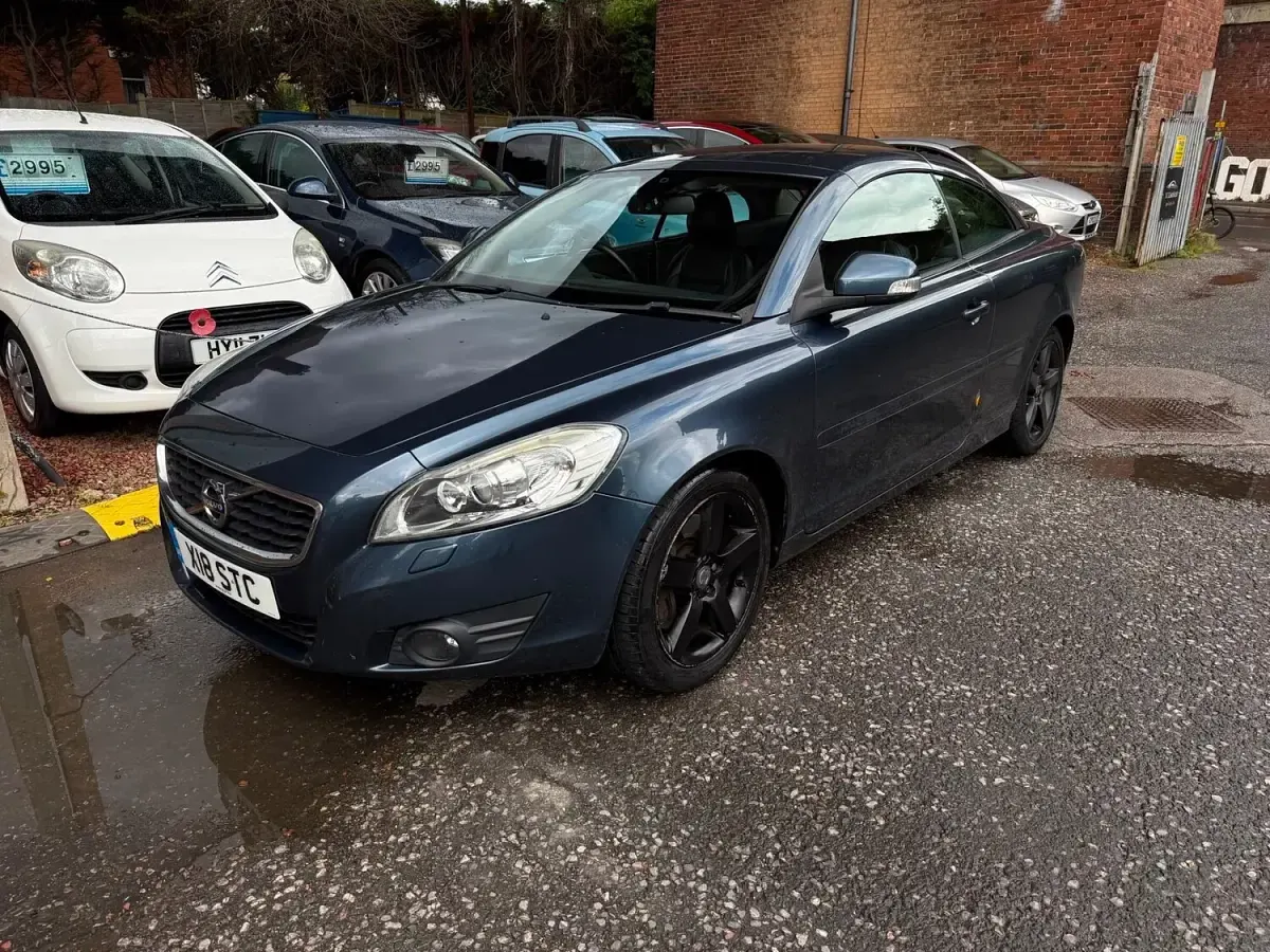 Used Volvo C70 SE Lux 2010 Blue Cabriolet