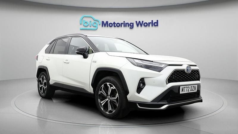 Used 2022 Toyota RAV4 Hybrid SUV | £24,100 (Fair price) - Image 1/4