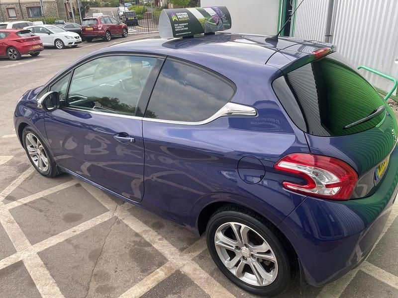 Used Peugeot 208 Allure 2013 Blue Hatchback