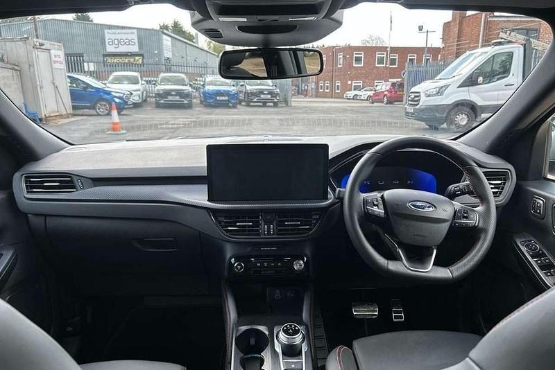 Used Ford Kuga ST-Line 177 HP (130 kW) 2024 Silver SUV