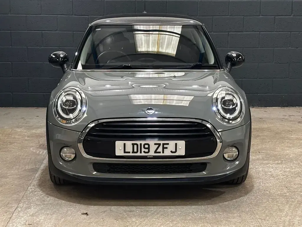 Used Mini Cooper Classic 136 HP (100 kW) 2019 Grey Hatchback