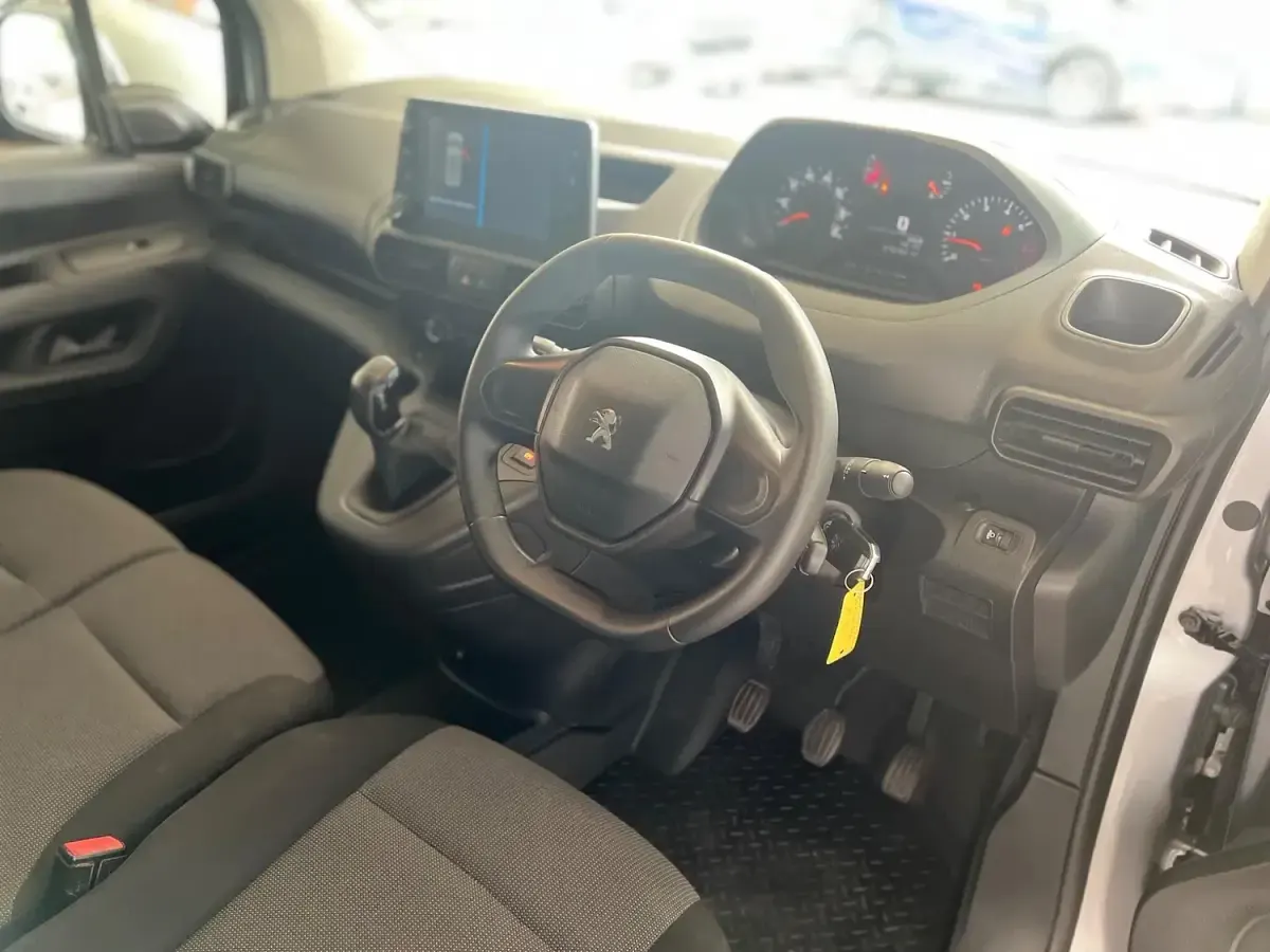 Used Peugeot Partner 2019 Grey MPV