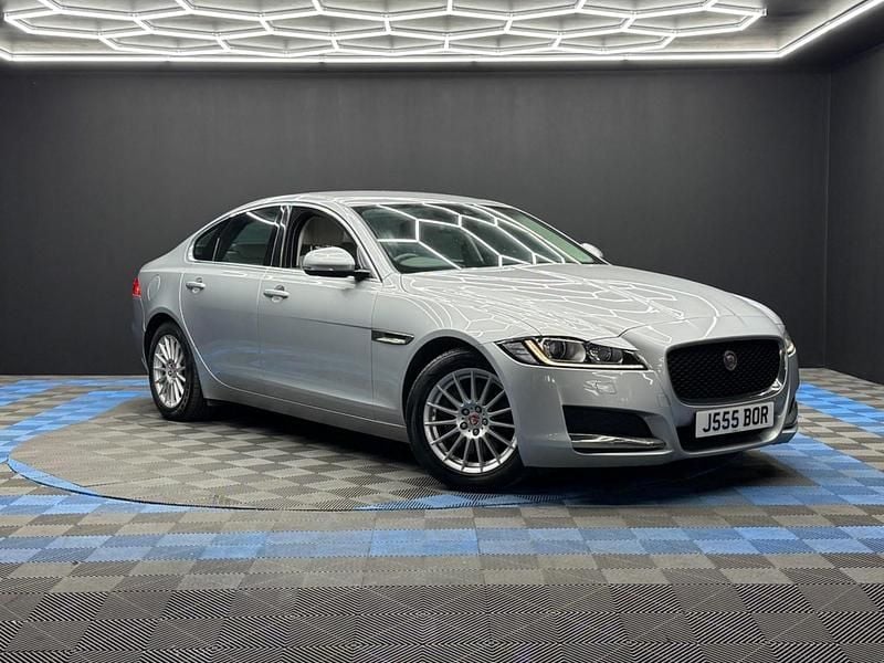 Silver Used 2019 Jaguar XF Prestige Sedan | £7,690 (Super price) - Image 1/4