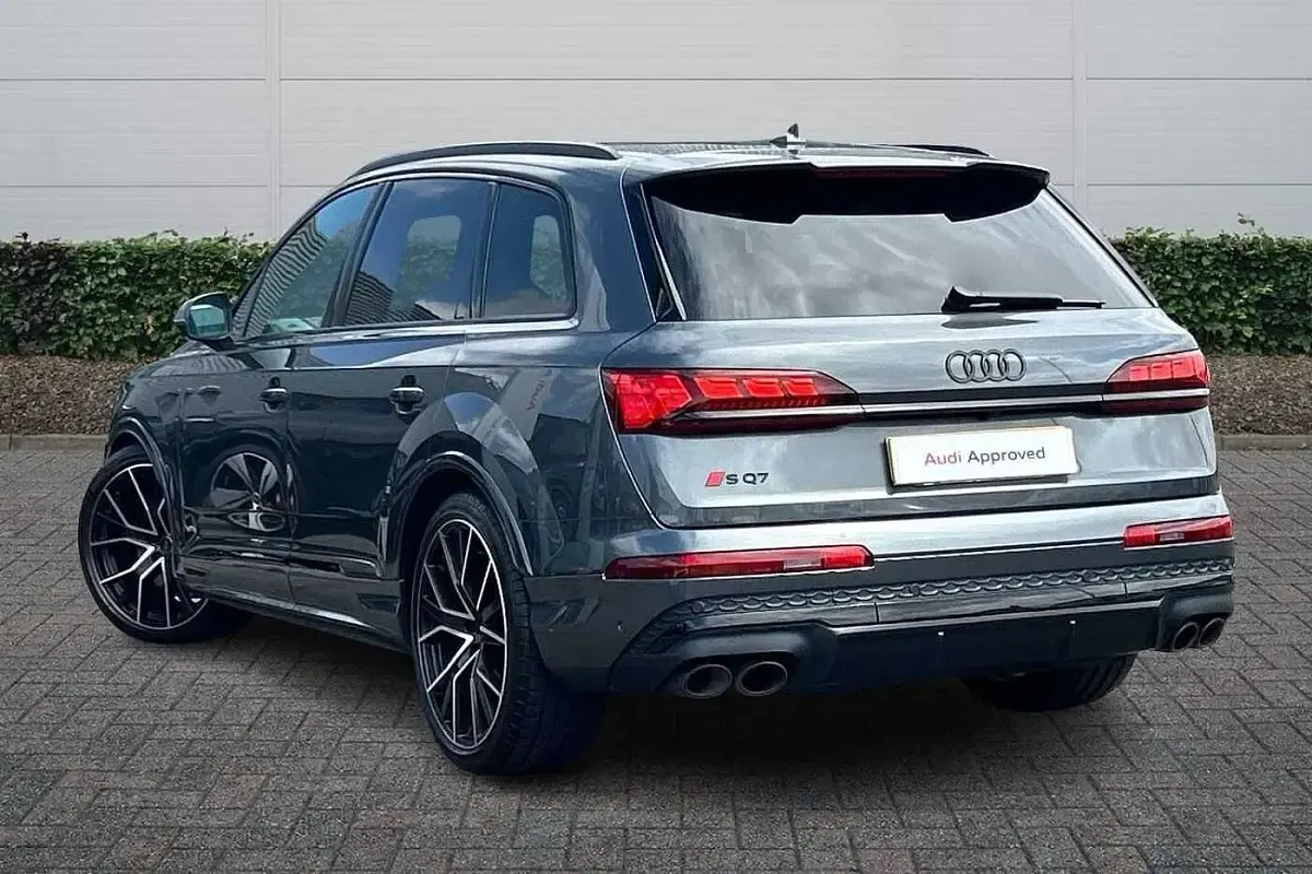 Used Audi SQ7 Advanced 507 HP (372 kW) 2025 Grey SUV