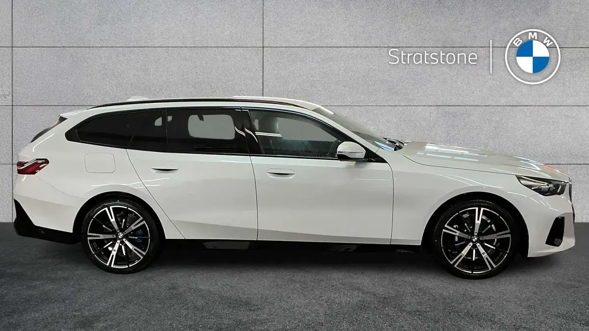 New BMW 530e M Sport 295 HP (216 kW) 2026 White Estate