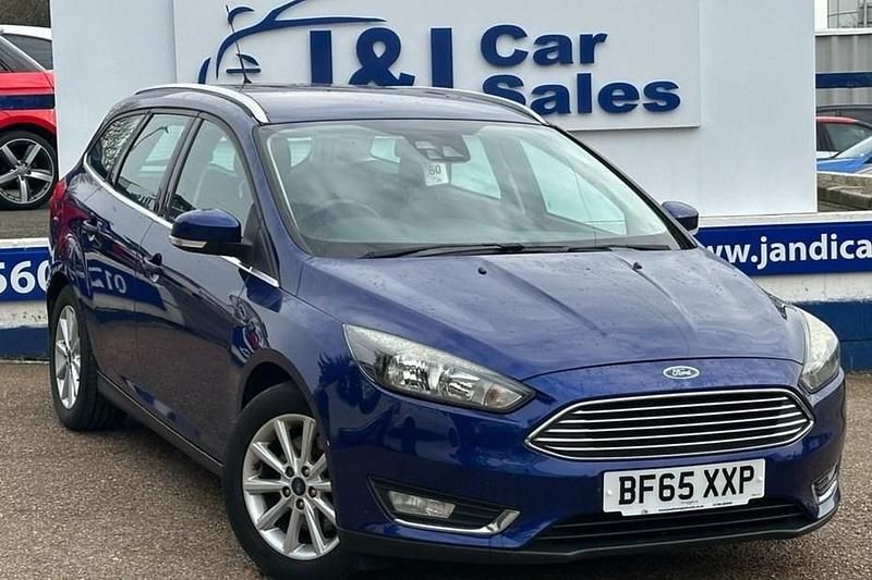 Used Ford Focus Titanium 150 HP (110 kW) 2015 Blue Estate