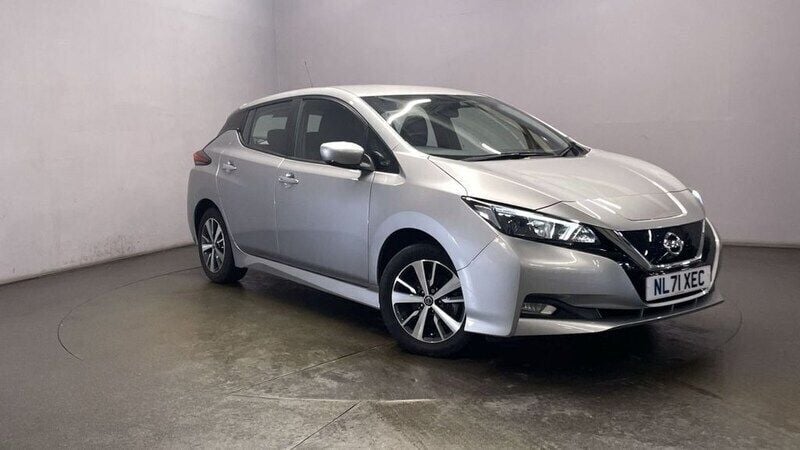 Silver Used 2021 Nissan Leaf Acenta Hatchback | £9,799 (Good price) - Image 1/4