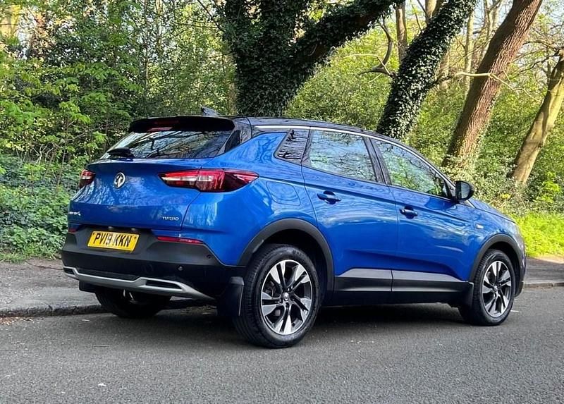 Used Vauxhall Grandland X Sport 130 HP (95 kW) 2019 Blue SUV