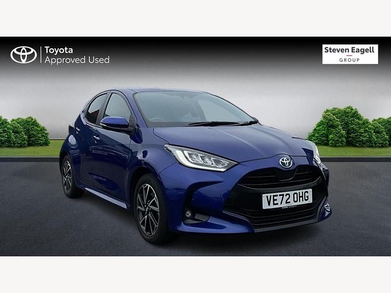 Blue Used 2023 Toyota Yaris Hybrid Design Hatchback | £16,627 (Fair price) - Image 1/3