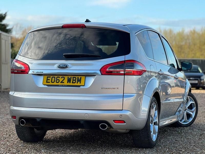 Used Ford S-MAX Titanium X 200 HP (147 kW) 2012 Silver MPV