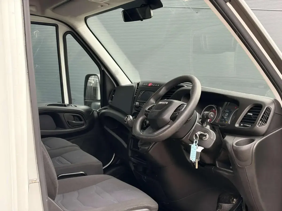 Begagnad Iveco Daily 2021 Vit Cab