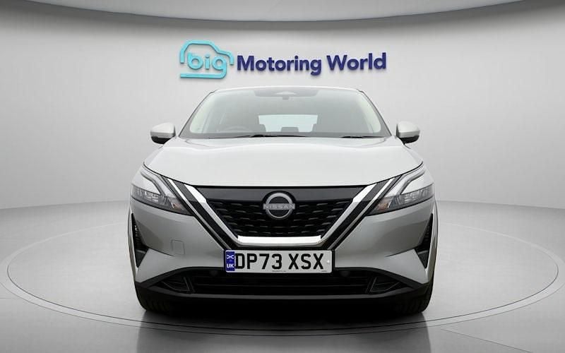 Used Nissan Qashqai Acenta Premium 190 HP (139 kW) 2023 Silver SUV