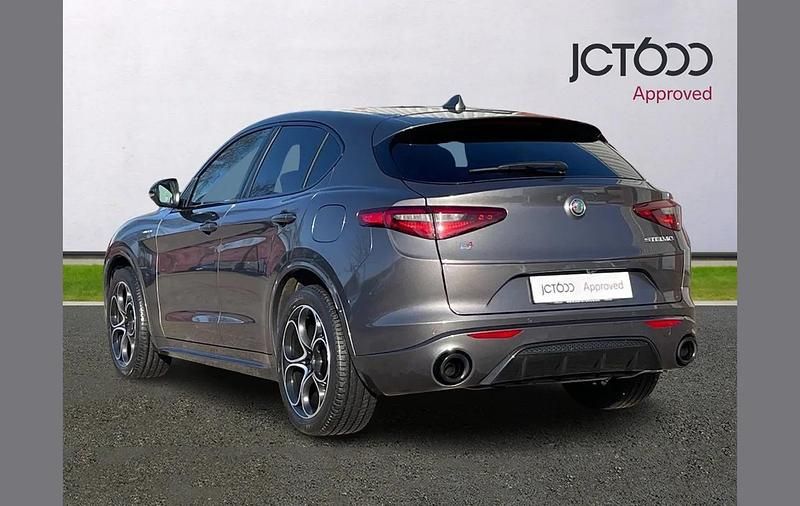 Used Alfa Romeo Stelvio Veloce 276 HP (202 kW) 2022 Grey SUV
