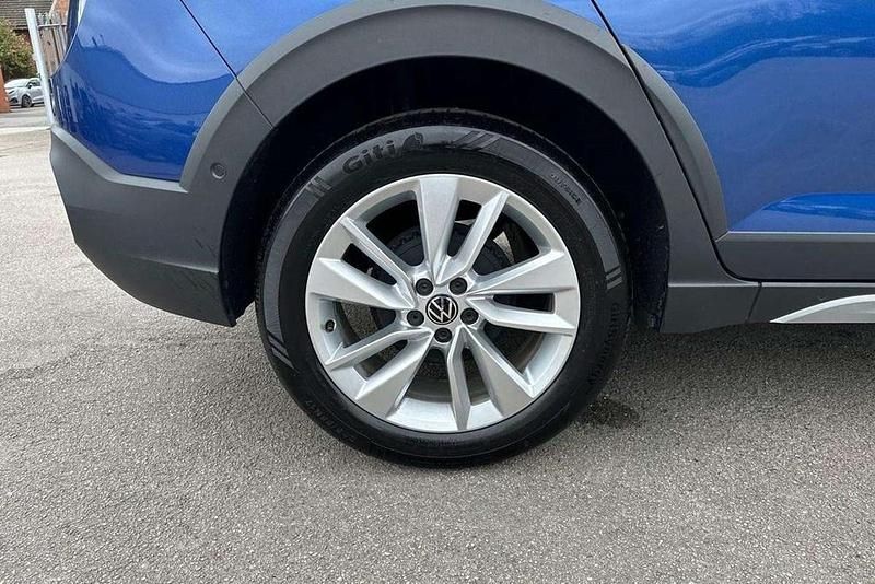 Used VW Taigo Match 95 HP (69 kW) 2025 Blue SUV