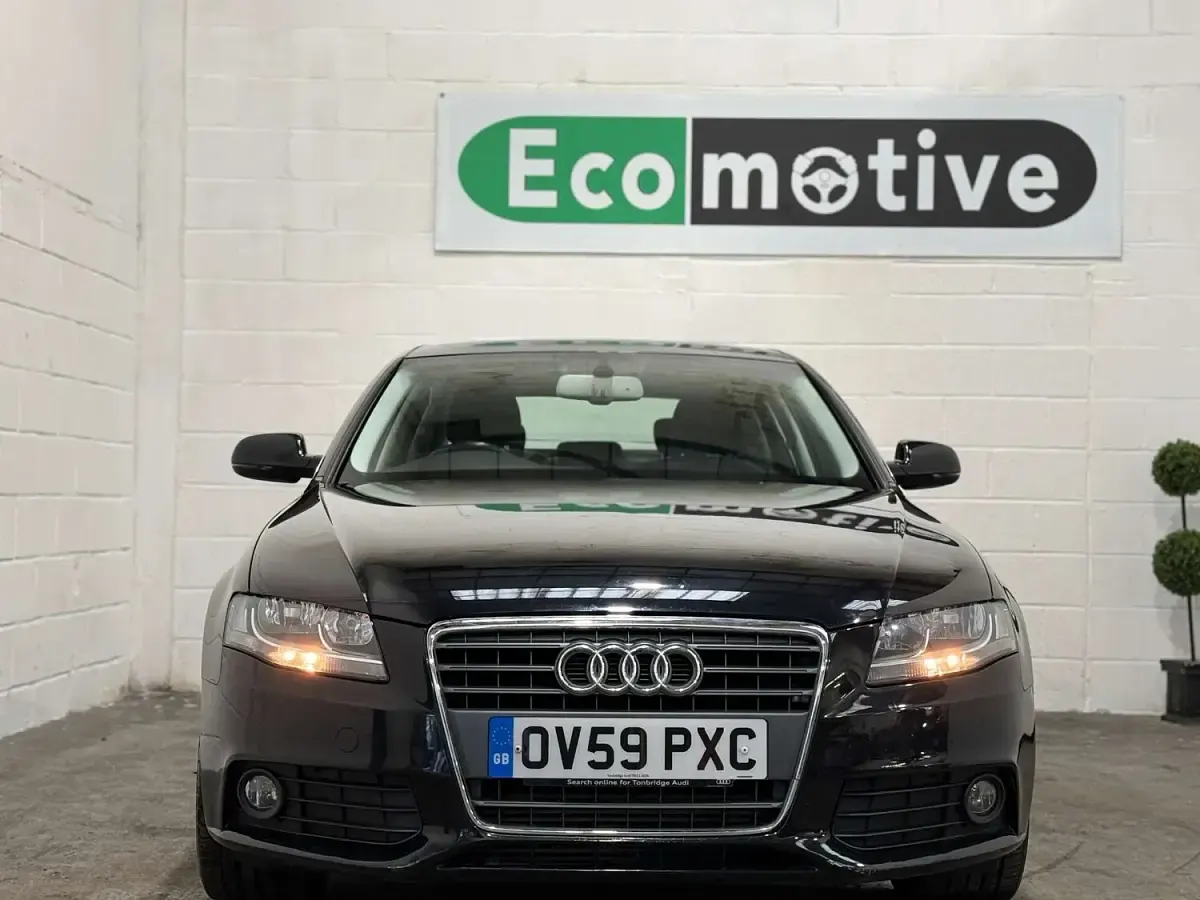 Used Audi A4 Advanced 160 HP (117 kW) 2010 Black Sedan