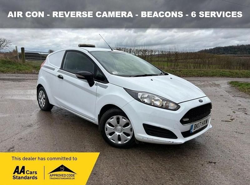 White Used 2017 Ford Fiesta Van | £6,450 (Super price) - Image 1/4