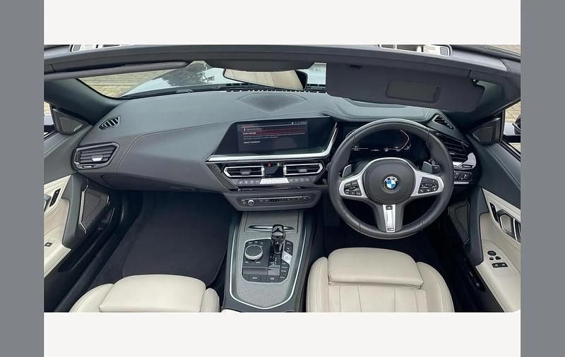 Used BMW Z4 M Sport 197 HP (144 kW) 2023 Purple Cabriolet