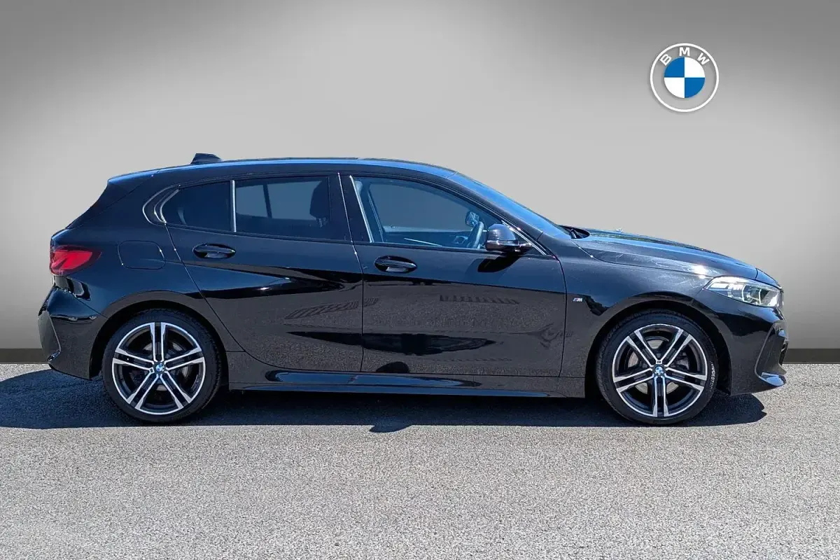 Used BMW 118 M Sport 136 HP (100 kW) 2023 Black Hatchback