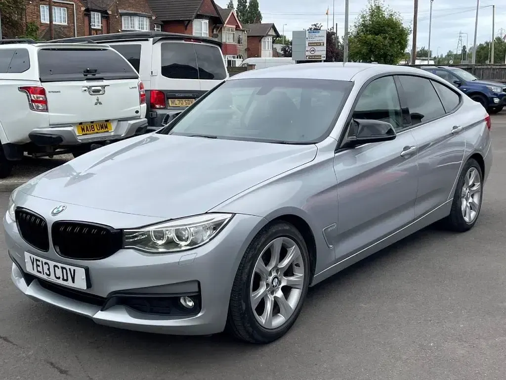 Używany BMW 320 Comfort Edition 2013 Srebrny Hatchback