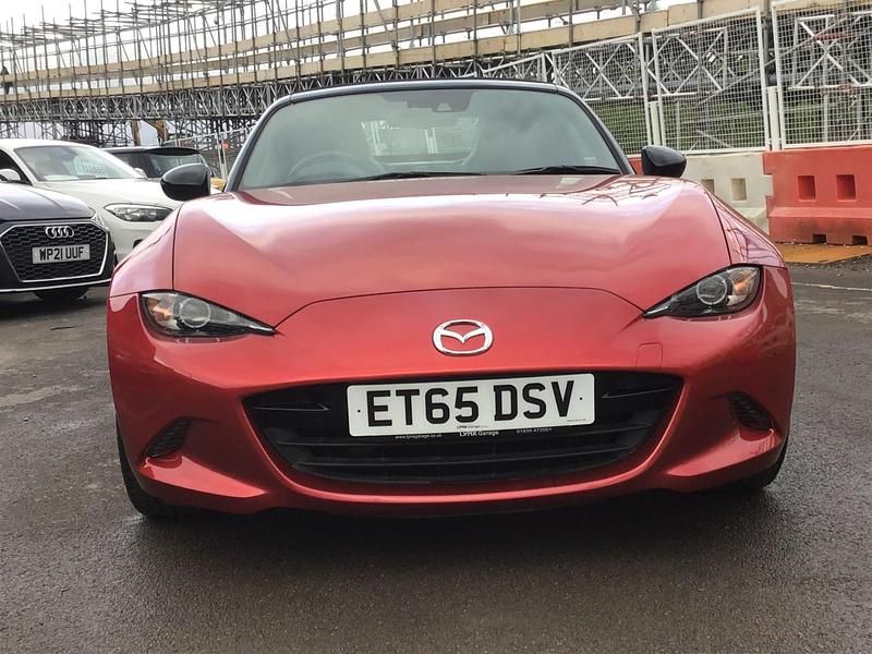 Used Mazda MX5 Inclusive 131 HP (96 kW) 2016 Red Cabriolet