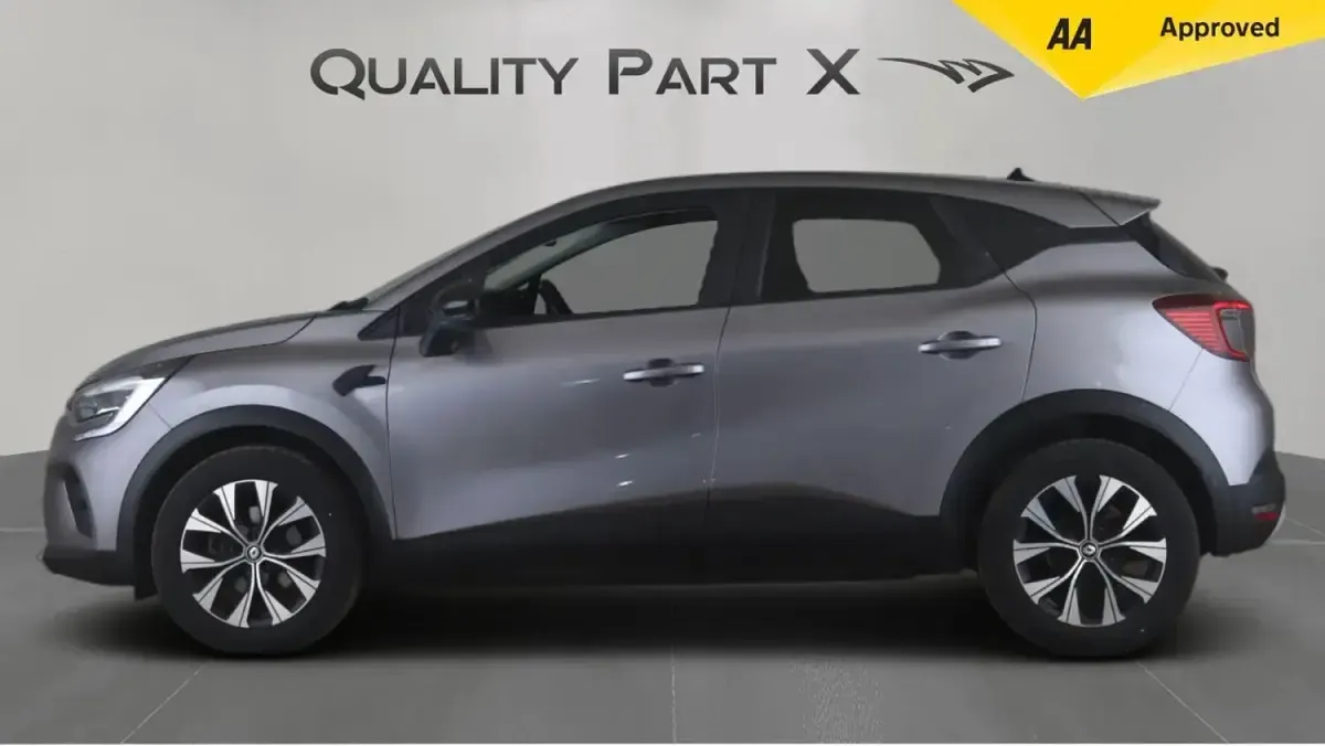 Used Renault Captur Evolution 143 HP (105 kW) 2023 Grey SUV
