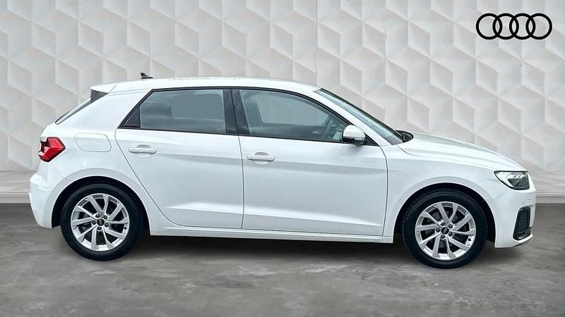 Used Audi A1 Sportback Sport 110 HP (80 kW) 2023 White Hatchback
