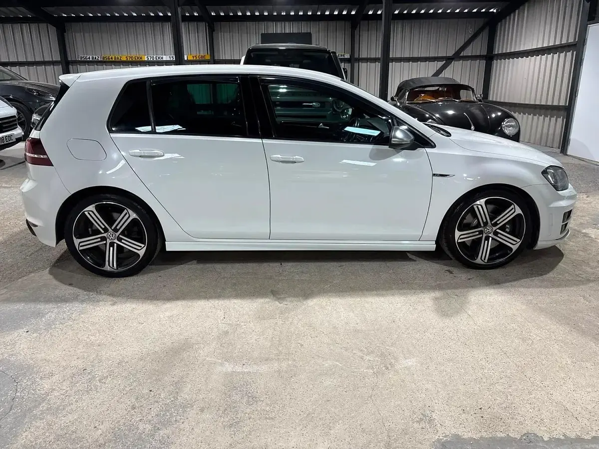 Used VW Golf VII R 310 HP (228 kW) 2016 White Hatchback