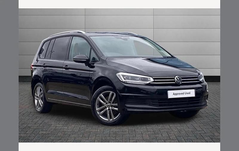 Used VW Touran Match 150 HP (110 kW) 2025 Black MPV