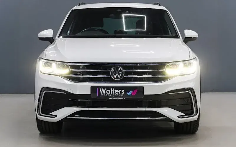 Used VW Tiguan R-line 245 HP (180 kW) 2023 SUV