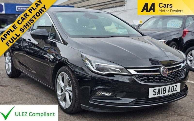 Black Used 2018 Vauxhall Astra SRi Hatchback | £7,995 (Fair price) - Image 1/3