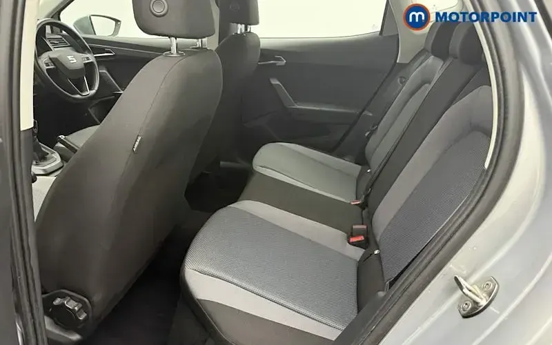 Used Seat Arona SE Technology 116 HP (85 kW) 2019 Silver SUV