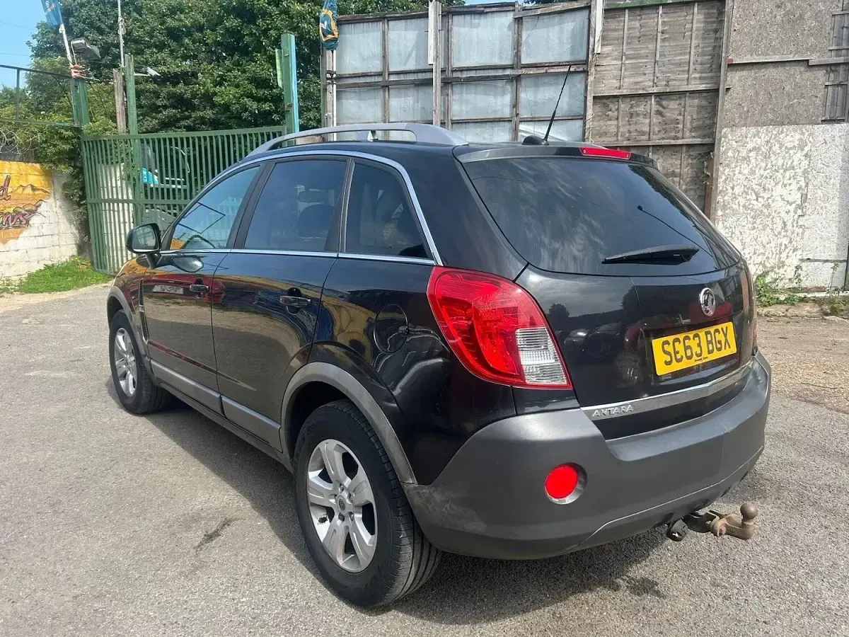 Used Vauxhall Antara 163 HP (119 kW) 2013 Black SUV