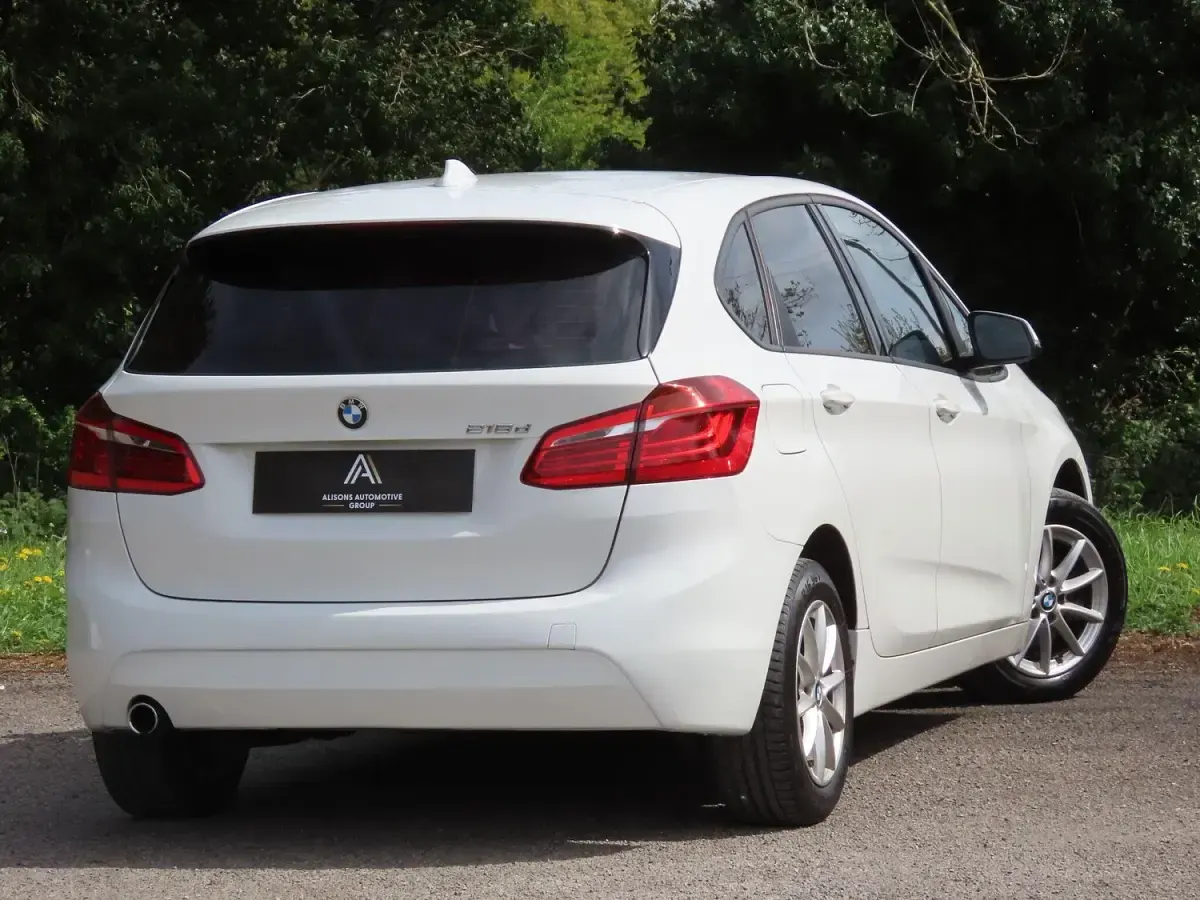 Used BMW 218 2015 White Hatchback
