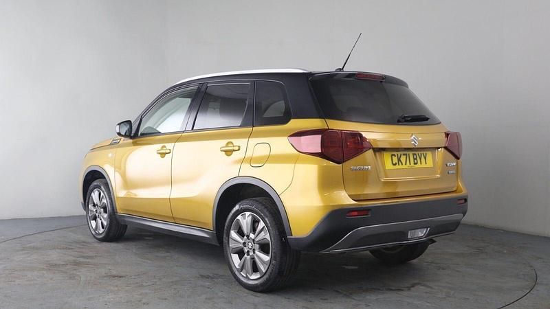 Used Suzuki Vitara SZ-T 129 HP (94 kW) 2021 Solar yellow / black contrast roof SUV