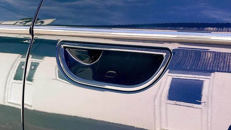 Used Fiat 500e La Prima 85 kW (116 HP) 2023 Green Hatchback