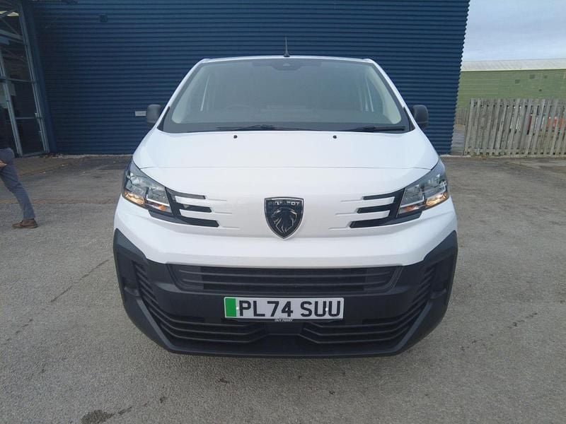 White New 2025 Peugeot e-Expert Van | £17,995 (Good price) - Image 1/4