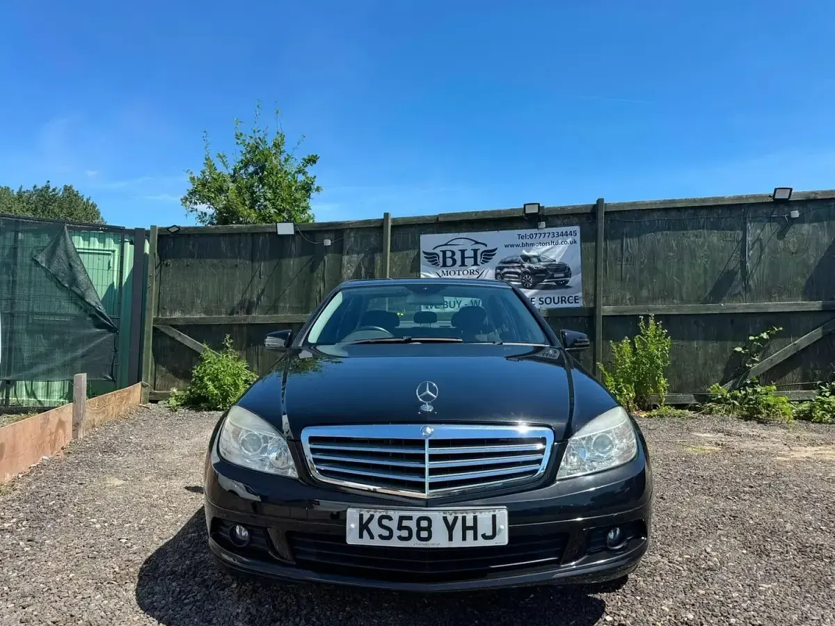 Used Mercedes C180 SE 2009 Black Sedan