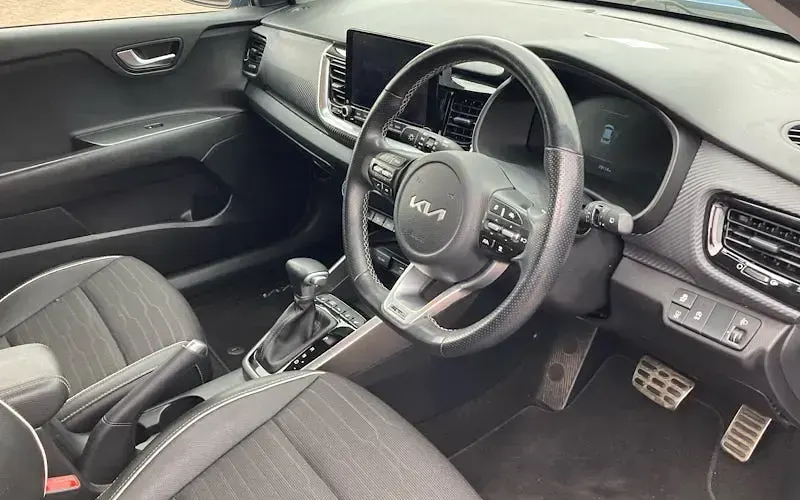 Used Kia Stonic GT-Line S 99 HP (72 kW) 2024 Blue SUV