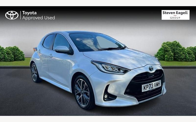 Used 2025 Toyota Yaris Hybrid Hatchback | £20,781 (Fair price) - Image 1/4