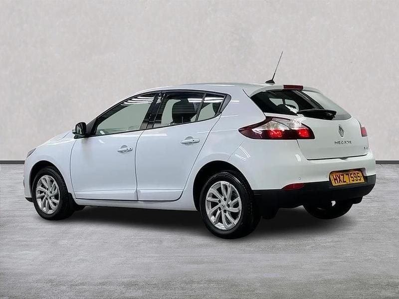 Used Renault Mégane III Dynamique 2015 White Hatchback