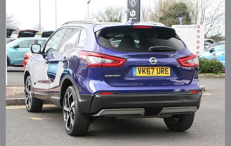 Used Nissan Qashqai Tekna 108 HP (79 kW) 2017 Blue SUV