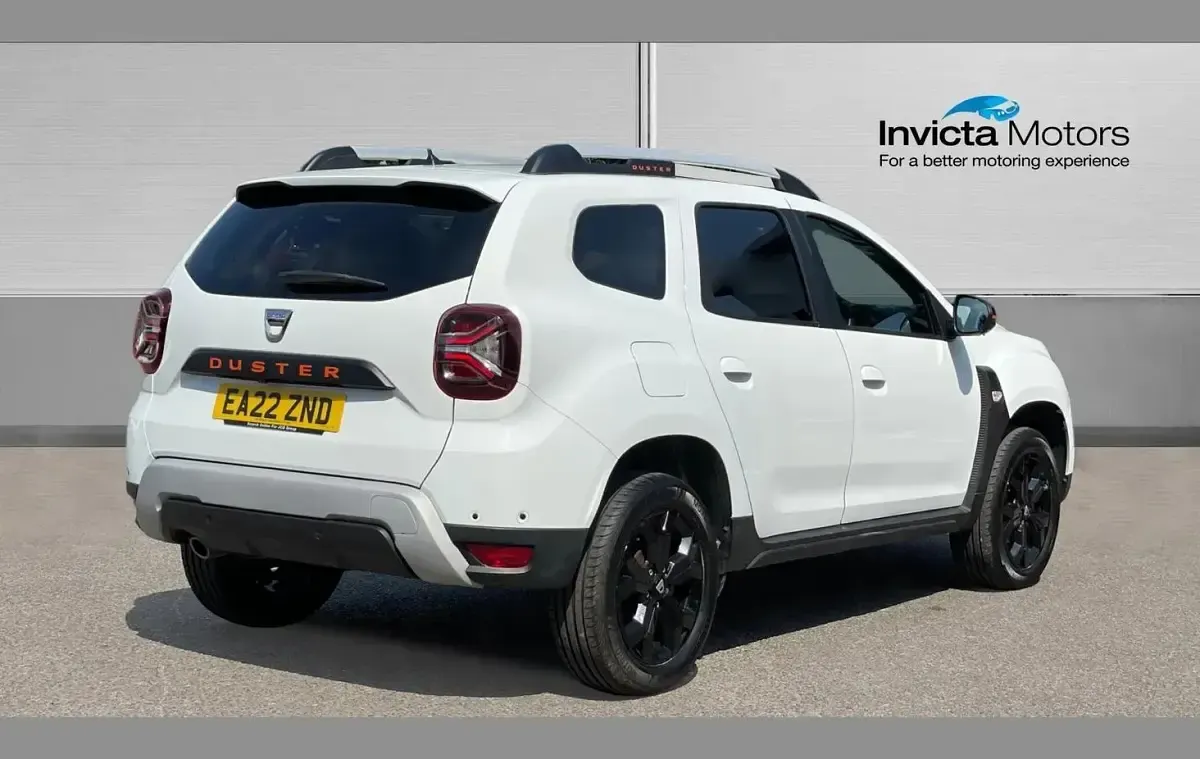 Used Dacia Duster Extreme 150 HP (110 kW) 2022 White SUV